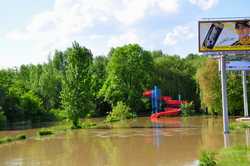 Baseny nad Wisłą w Warszawie - pod wodą