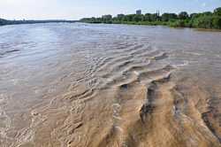 Wysoka fala w Warszawie