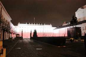 Świąteczna iluminacja Pałacu Prezydenckiego