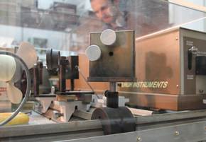 Stanowisko pomiarowe w Laboratorium Fizyki Dalekiej Podczerwieni FIRLAB FUW. Źródło: Marek Pawłowski, FUW