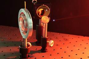 Aparatura w Laboratorium Procesów Ultraszybkich LPU FUW. Źródło: Piotr Fita, FUW