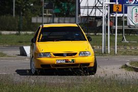 Samochód Piotra Bogdańskiego