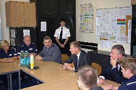 Premier Rządu RP pan Donald Tusk zwizytował w sobotę Komisariat Policji Warszawa Włochy