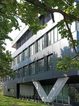 Detale elewacji budynku przy ul. Puławskiej 455