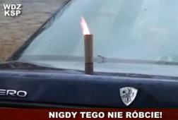 Petarda na samochodzie