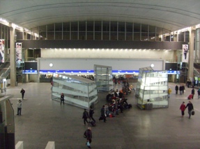 Hala biletowa Dworca Centralnego w Warszawie po ostatnim remoncie. Fot. Michał Pawllik