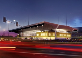 Dworzec Centralny w Warszawie nocą. Fot. PKP