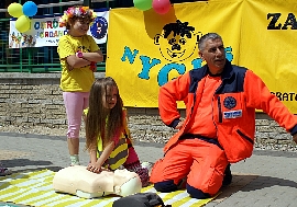 Nauka przez zabawę - próba pierwszej pomocy