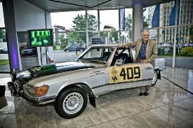 Sobiesław Zasada i Mercedes z numerem 409