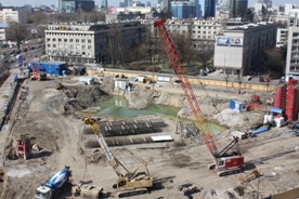 Problem z wodą . Zemsta rzeki Żurawki na budowie przy Placu Unii