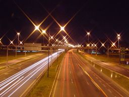 Trasa AK (Toruńska) nocą. Fot. Piotr Biegała