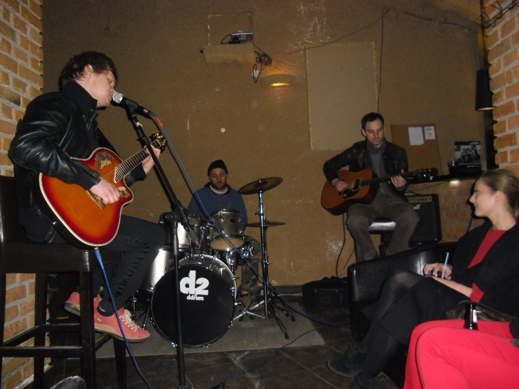 Hard Cock Cafe w B-40 