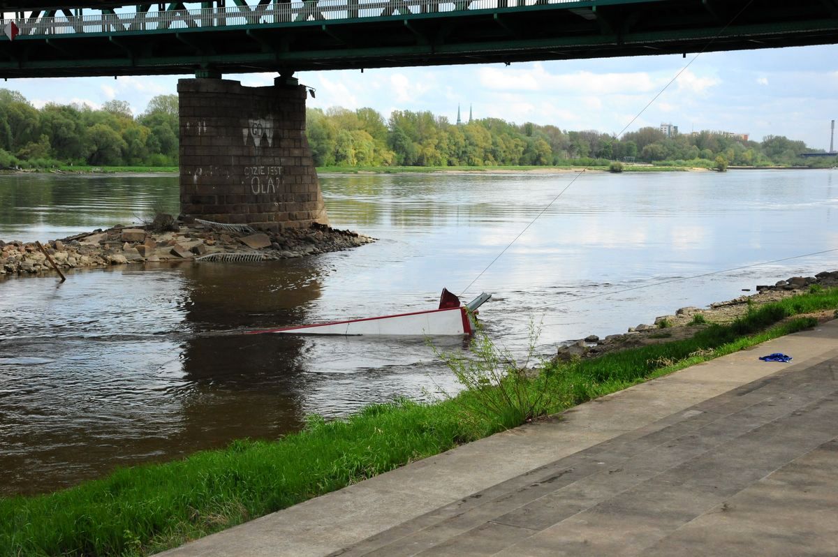 Podnoszenie angielskiego autobusu z Wisły - drugie podejście