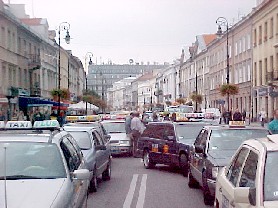 Taksówkarze blokują miasto (ulica Nowy Świat) (Taksówkarze blokują Warszawę)
