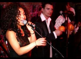  (Internet + własne zaangażowanie)