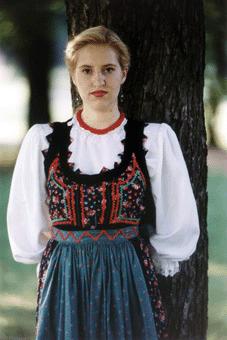 Beatrix Tarnoki, liderka TÉKI (Internet + własne zaangażowanie)