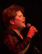 Lora Szafran (Internet + własne zaangażowanie)